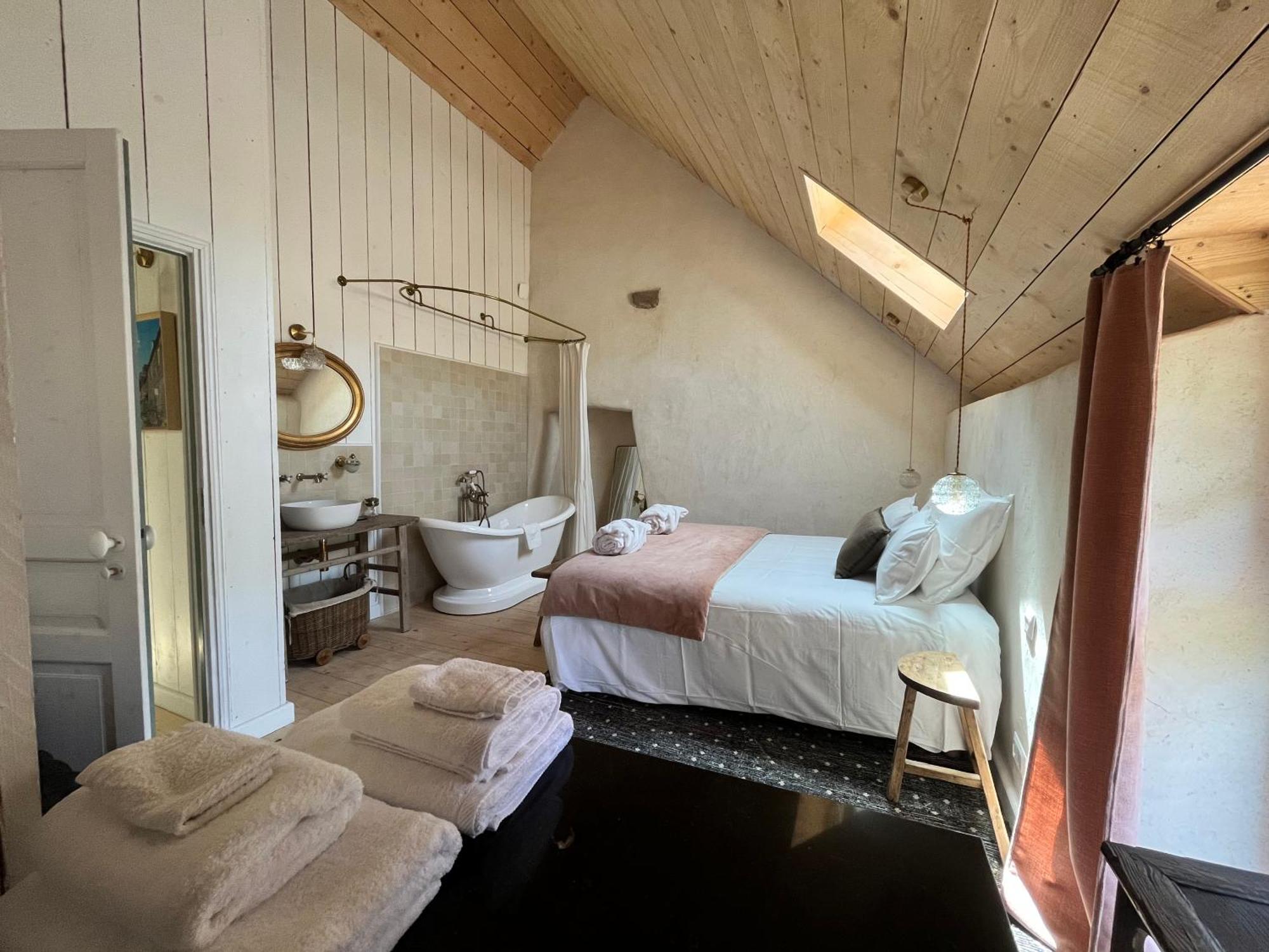 Отель Domaine Du Tertre Ychot Доль-де-Бретань Экстерьер фото