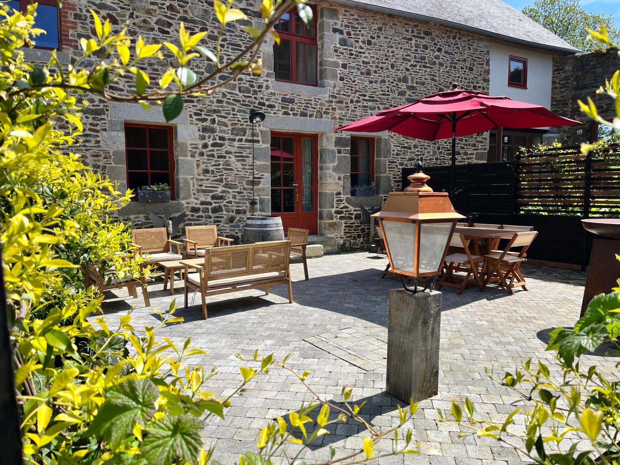Отель Domaine Du Tertre Ychot Доль-де-Бретань Экстерьер фото